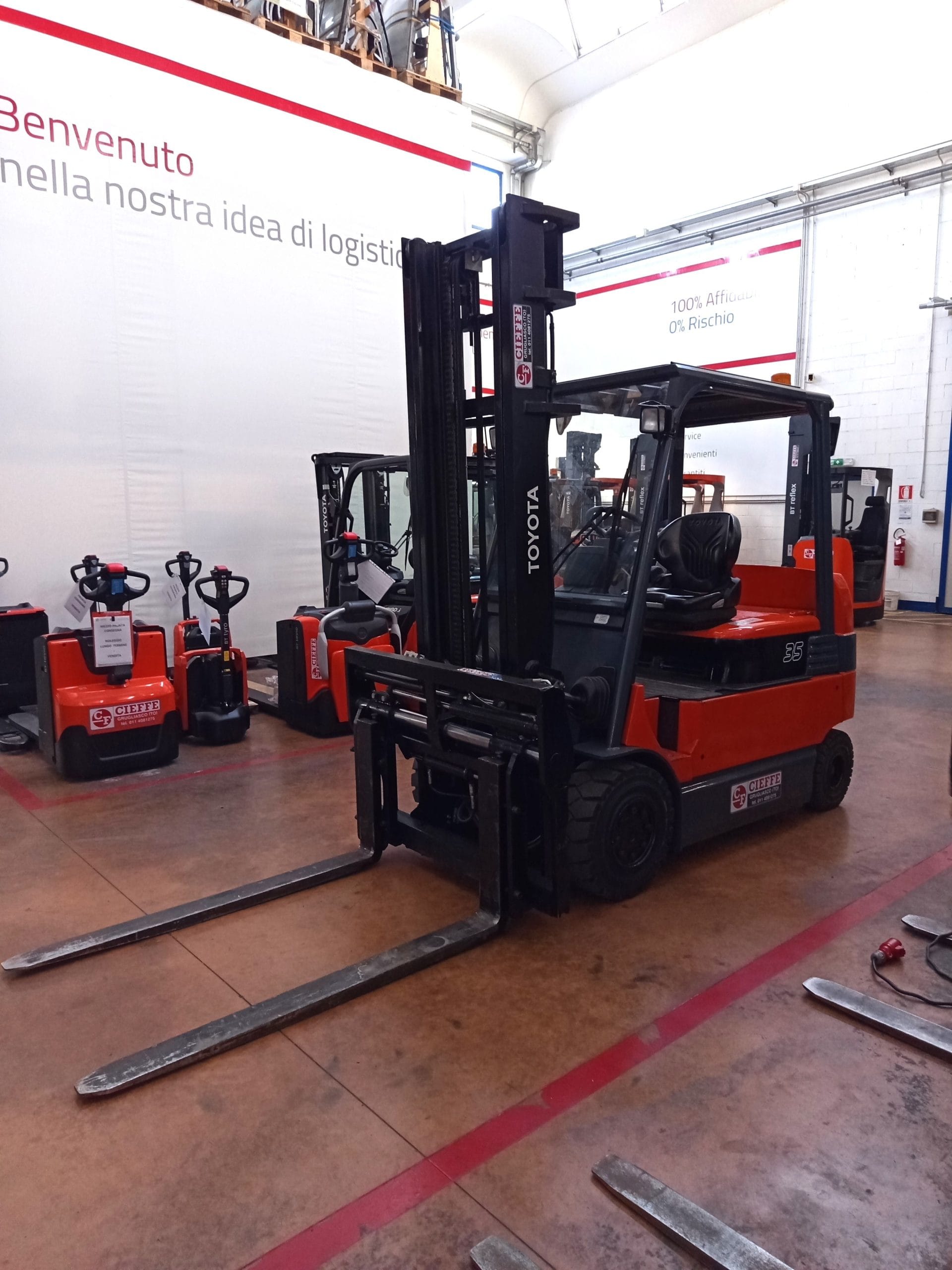CARRELLO ELEVATORE ELETTRICO TOYOTA 7FBMF35